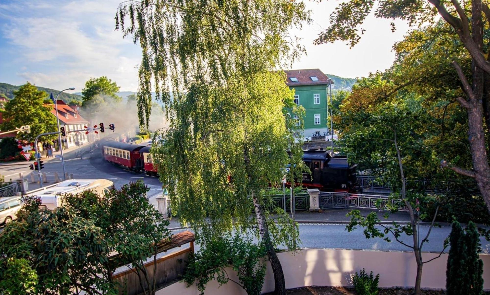 Harztraeume No1 # Parkplatz # Altstadt # Brockenbahn Wernigerode Dış mekan fotoğraf
